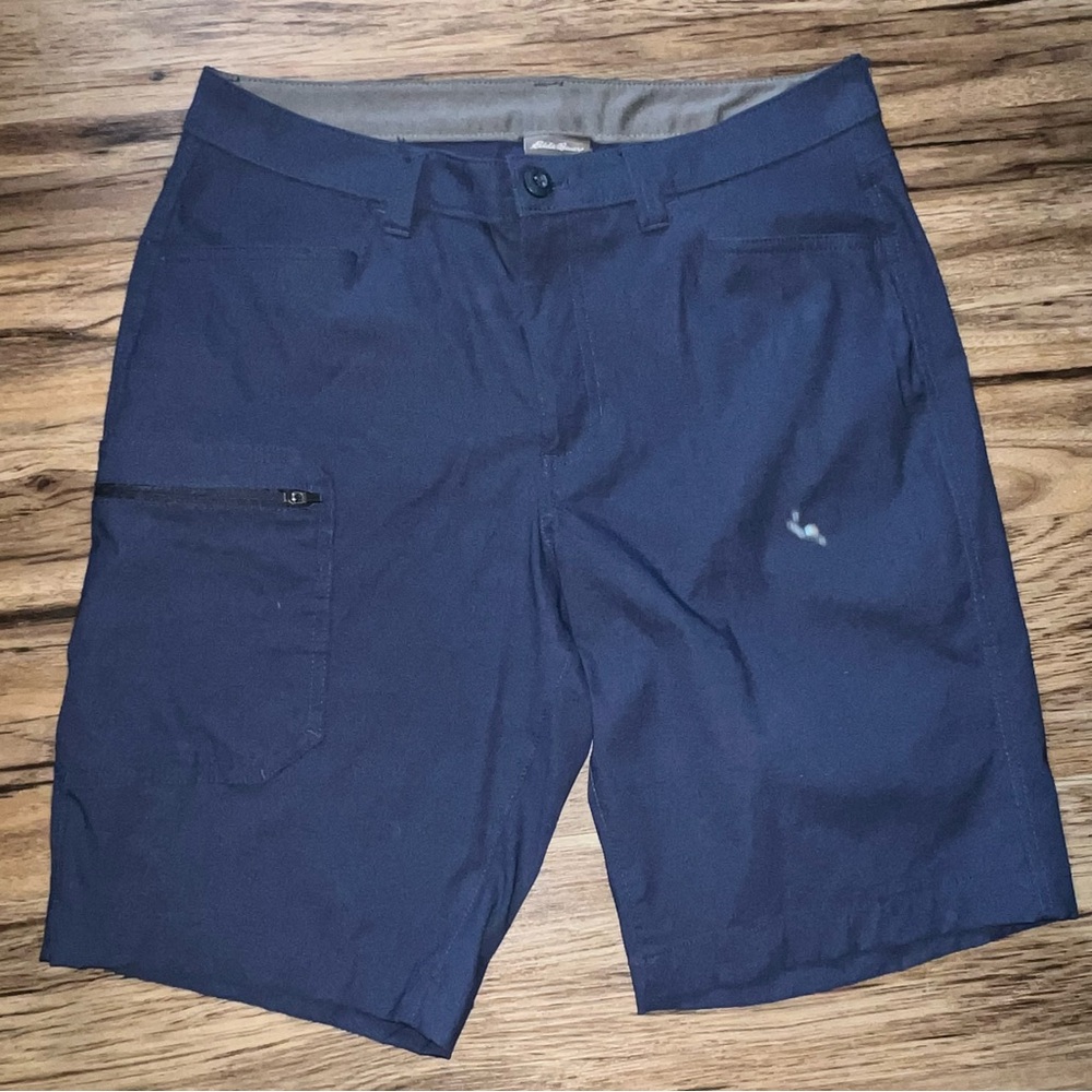 Eddie Bauer - Lightweight Men's Navy Cargo Shorts
